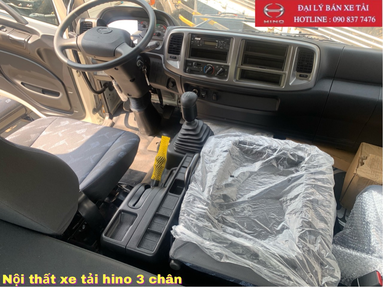 Nội thất xe tải hino 3 chân 16 tấn